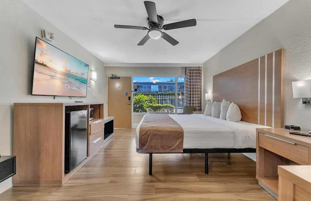 Rodeway Inn & Suites Fort Lauderdale Airport & Cruise Port-1
