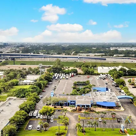 Rodeway Inn & Suites Fort Lauderdale Airport & Cruise Port-3
