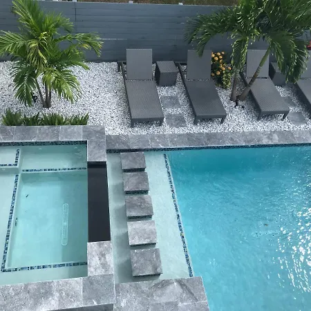 Casa Hermes Wilton Manor - Gay Guesthouse-2
